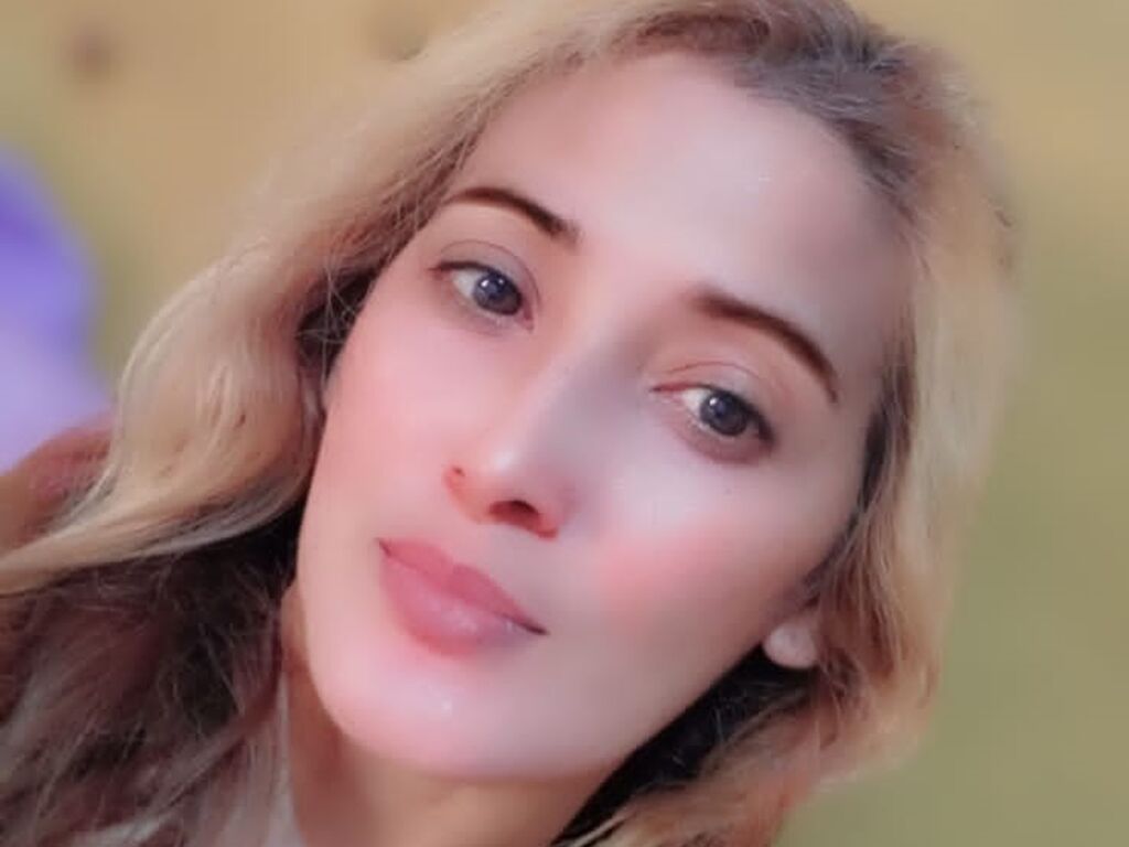 SafiraHilwa></p>

       
    </div>
    </div>
</div>
<div class=